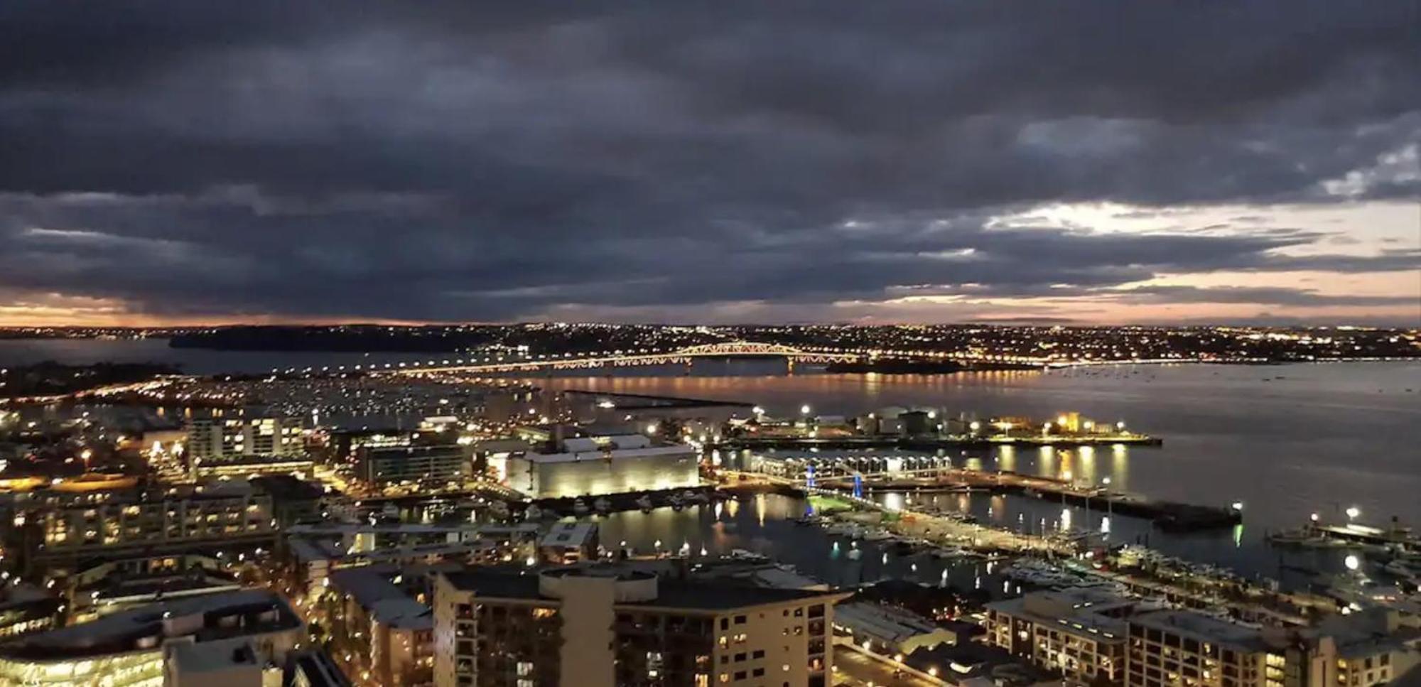 Magnificent Skytower, Sea, Habour View In Cbd Apartment Auckland Exterior foto