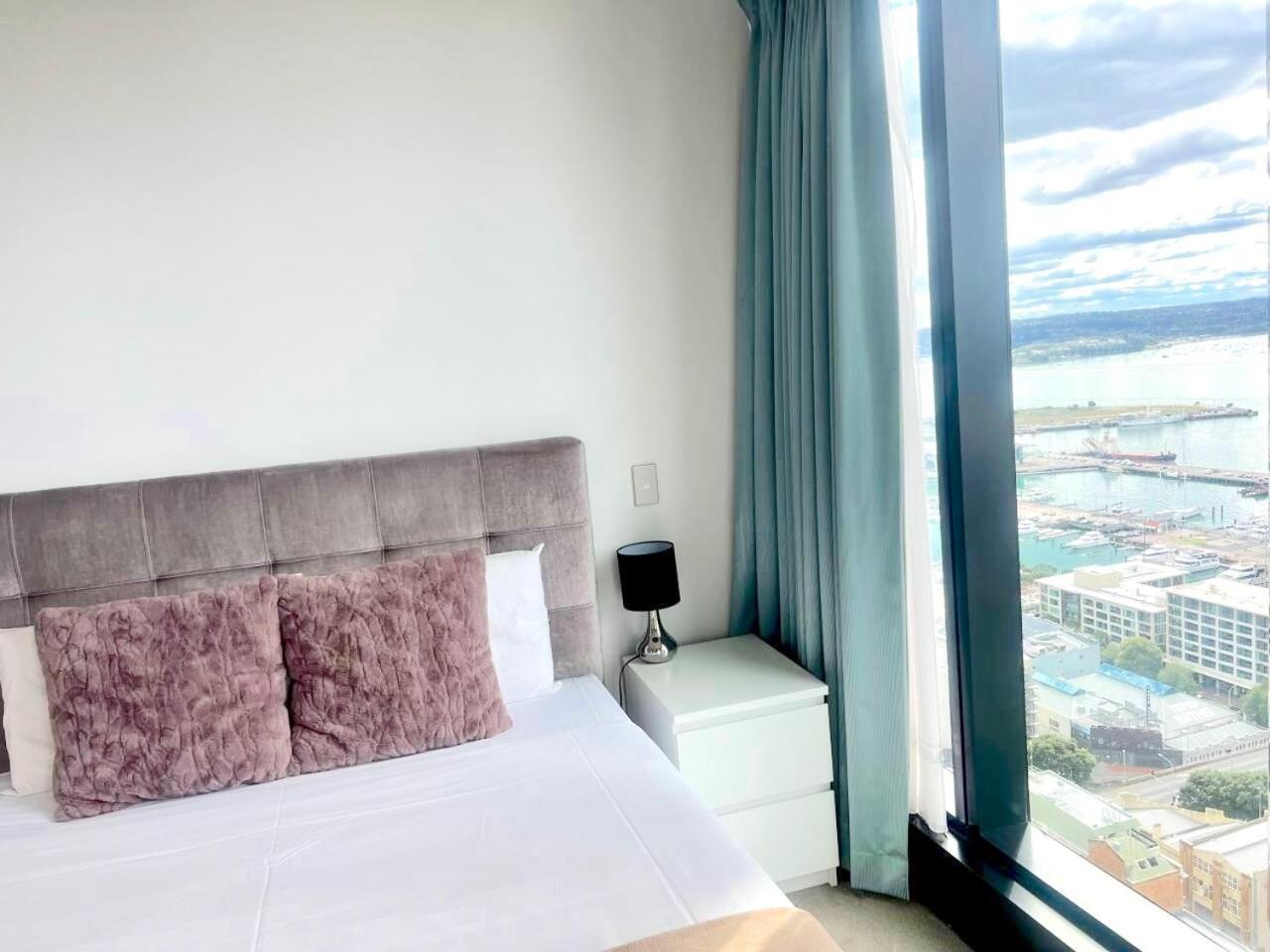 Magnificent Skytower, Sea, Habour View In Cbd Apartment Auckland Exterior foto