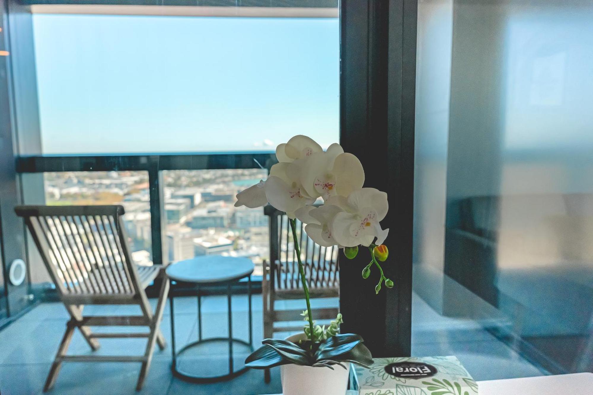 Magnificent Skytower, Sea, Habour View In Cbd Apartment Auckland Exterior foto